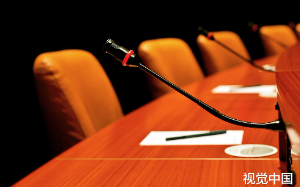 空降副镇长，我被镇书记和镇长拿捏，接连给我3个烫手山芋，1招逆风翻盘