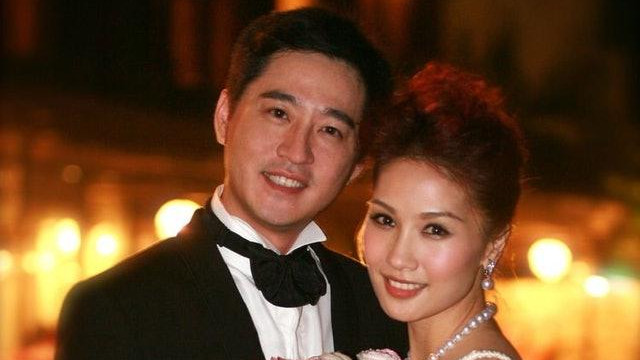 前港姐季军袁彩云庆生，窈窕优雅极度自律，嫁入豪门仍亲自做家务