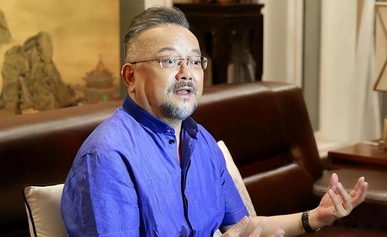 被传卖掉上亿豪宅、移民美国的王刚，如今生活状况却出人意料