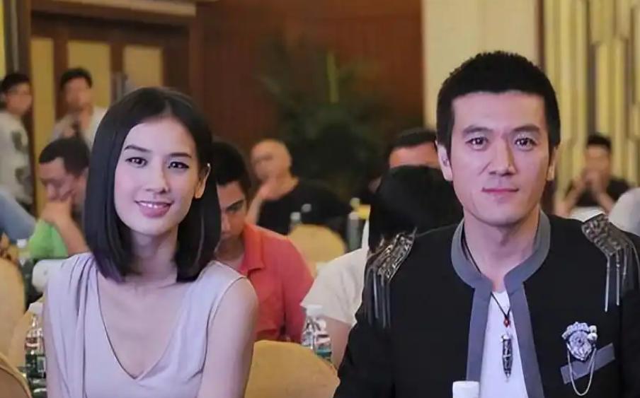 看到杨子母亲对“新儿媳”的态度，才知，黄圣依净身出户有多正确