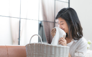 老公将我救命恩人的女儿带回家要替我报恩，我却毫不犹豫选择了离婚