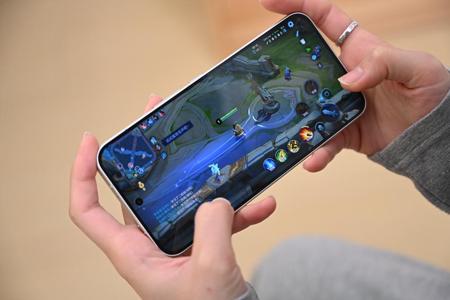 年輕人的潮流機，內置風扇的OPPO K15 Pro，藏著的是實用主義！