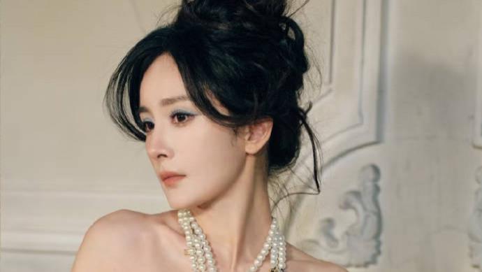 杨幂被曝曾为一场戏和导演团队谈到凌晨3点