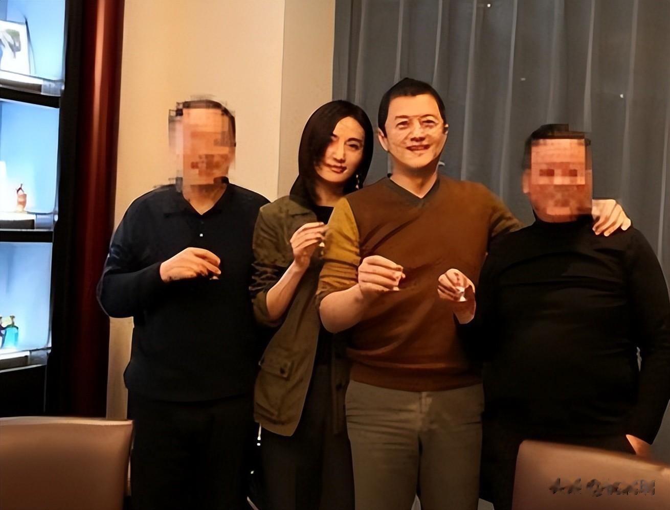 摊牌了!离婚5个月后,海哈金喜和李亚鹏高调认爱,比复婚更体面