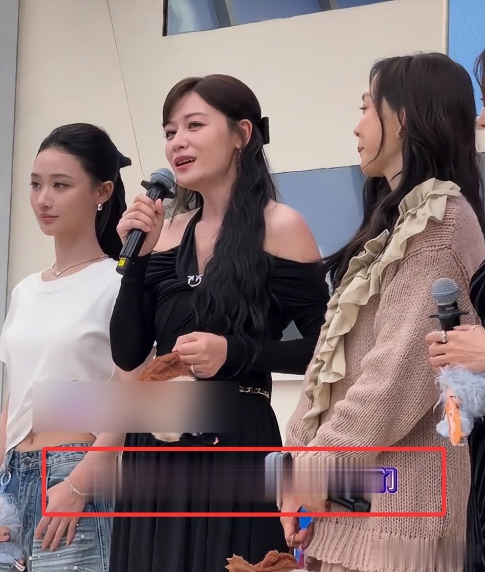 浪姐见面会：孙怡气到脸肿，代斯靠边站笑得心酸，被叶一茜惊艳到