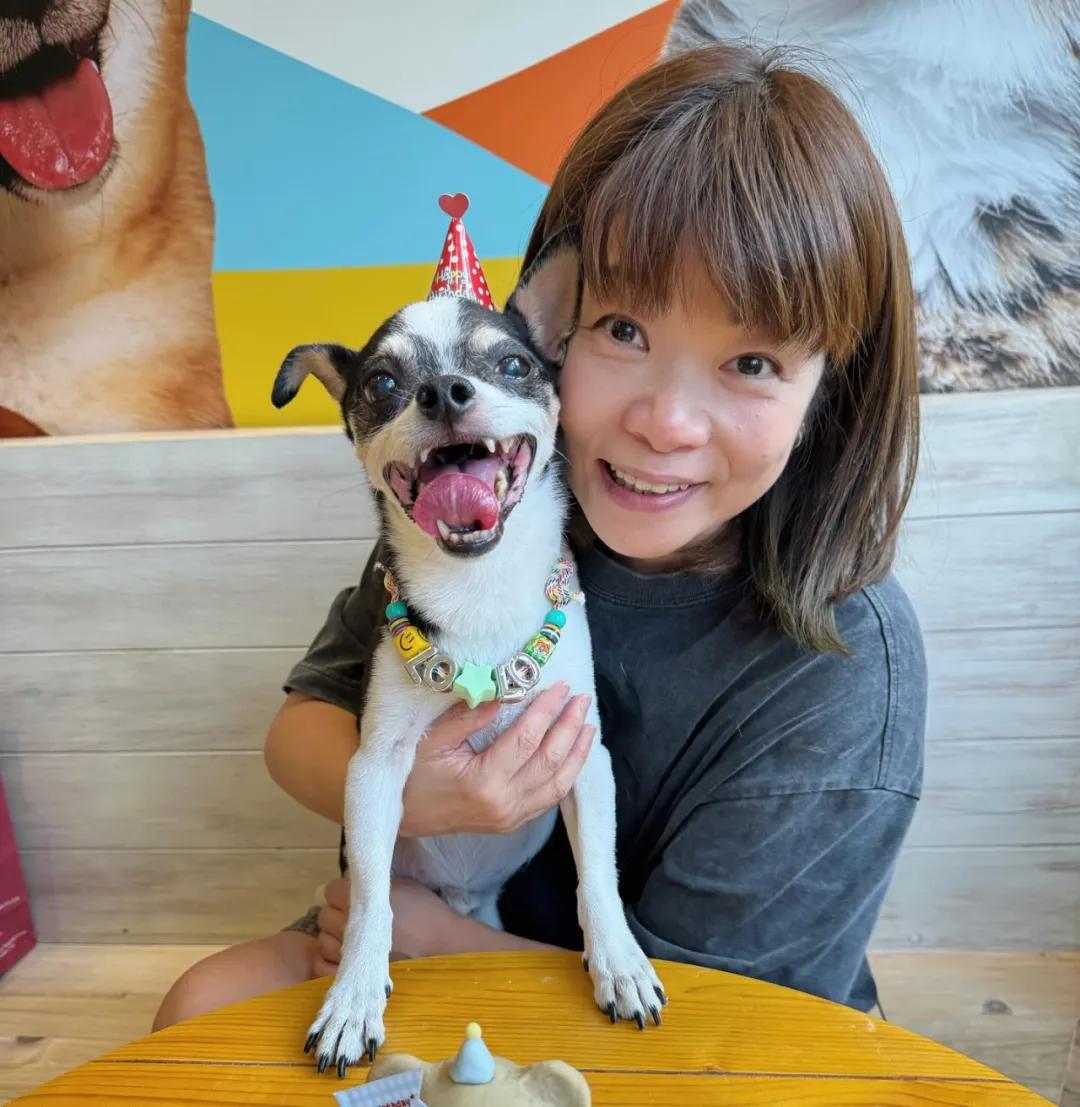 55岁前TVB女星曾想过不公开婚讯，罕谈老公称彼此相处舒服如家人