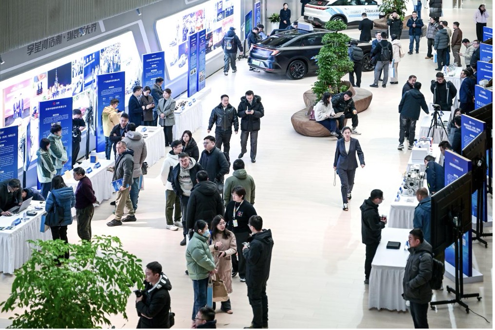 北汽新能源“双箭”齐发:L3跑上路,L4跑出圈