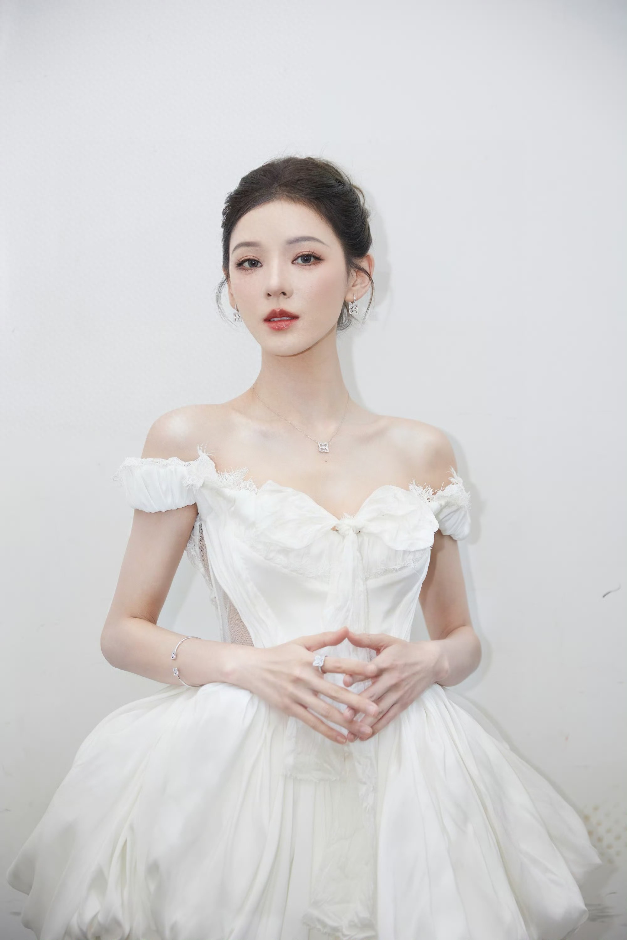 张予曦百变造型,从盛典到雪场皆惊艳,果然颜值才是第一生产力!