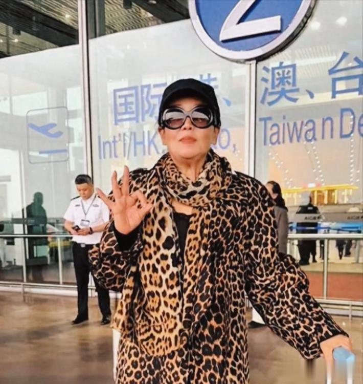 炸裂！马筱梅产后回京直播，婆家别墅竟没她和亲孙子的房间