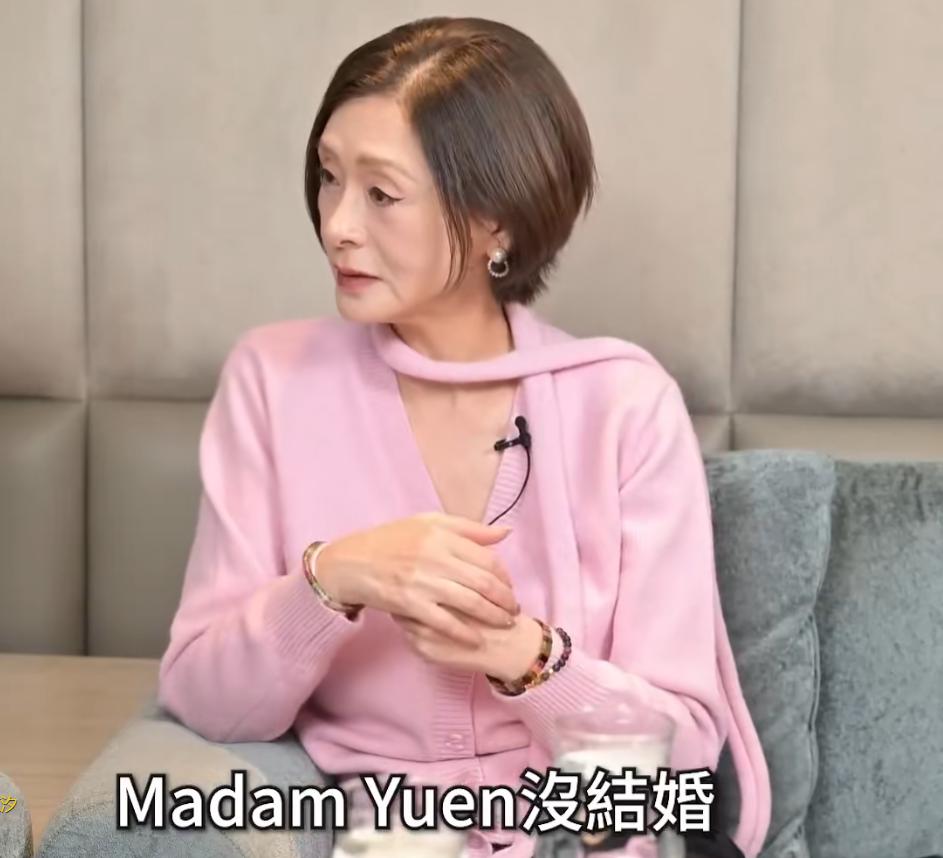 和富商相伴多年生3娃，60岁自曝原来从未结婚，夏文汐活的太通透