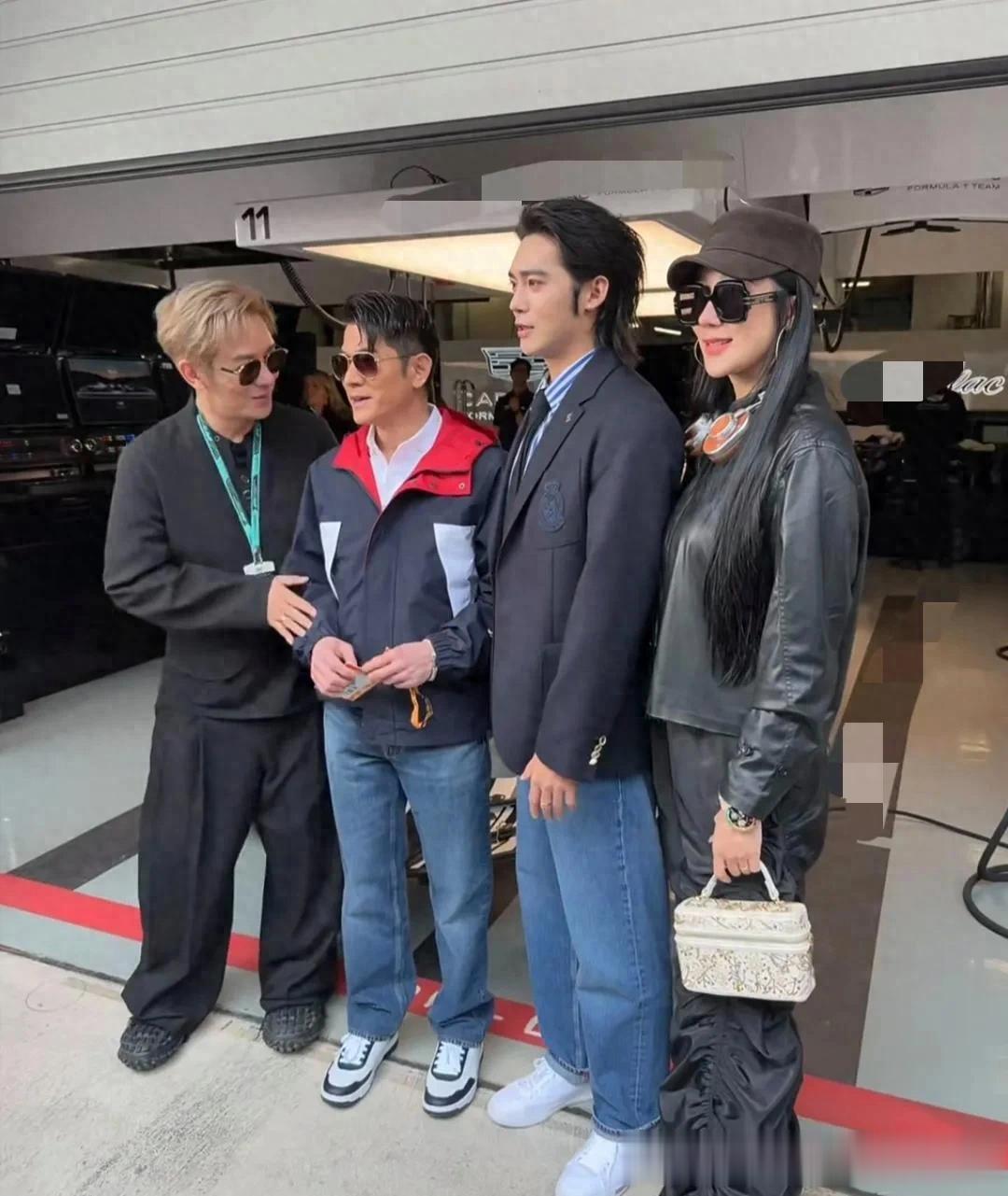 61岁郭富城上海看F1赛车比赛,看起来好矮,目测只有1.65米左右