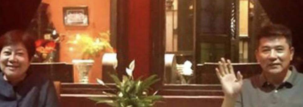 他因长得太帅,被张艺谋拒绝,结婚40年无绯闻,如今70岁无儿无女