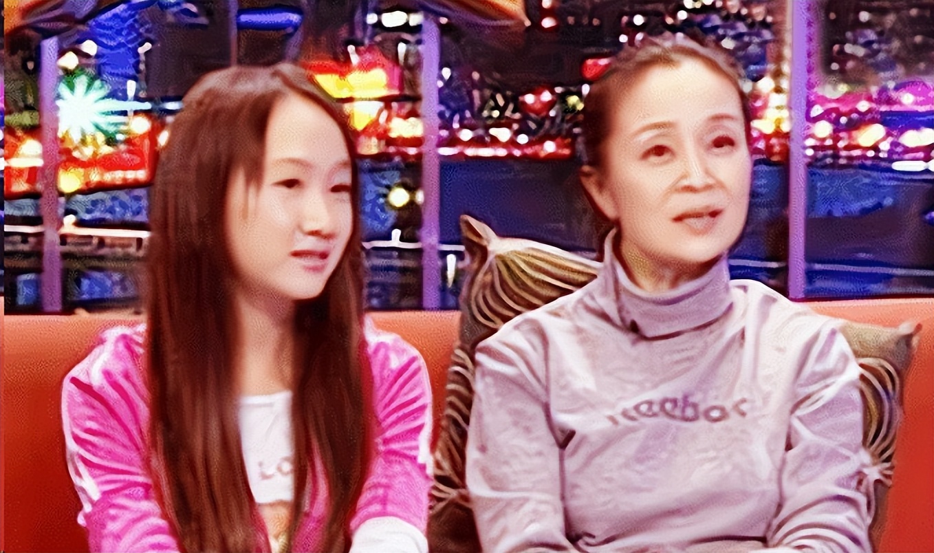 67岁刘莉莉定居日本，二婚嫁富商不再拍戏，晚年为不婚的女儿操心