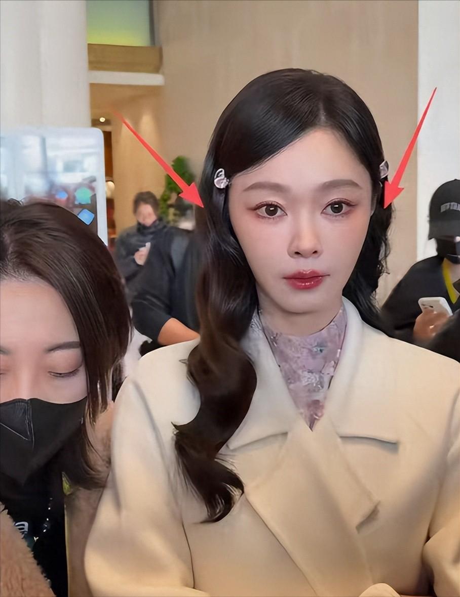 文联春晚现场太真实！明星高清真实面目曝光，章子怡边排队边补妆