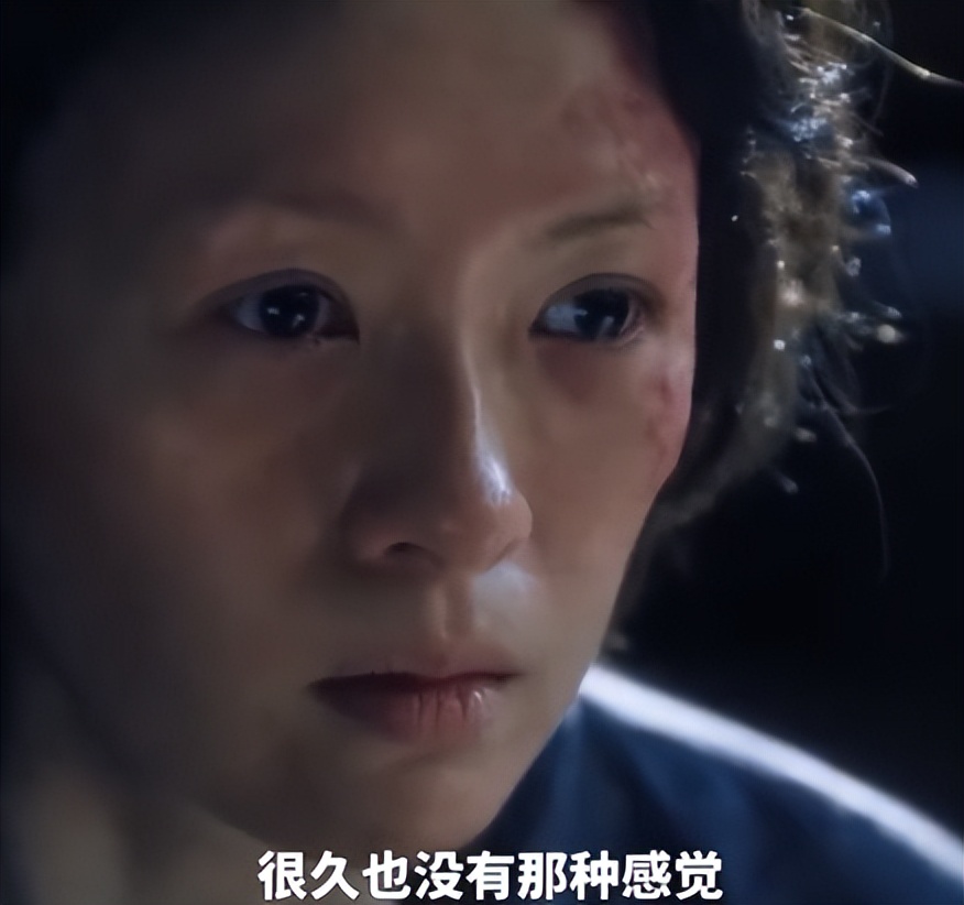 央媒亲自官宣章子怡新身份，释放三个强烈信号，汪峰的话真没说错