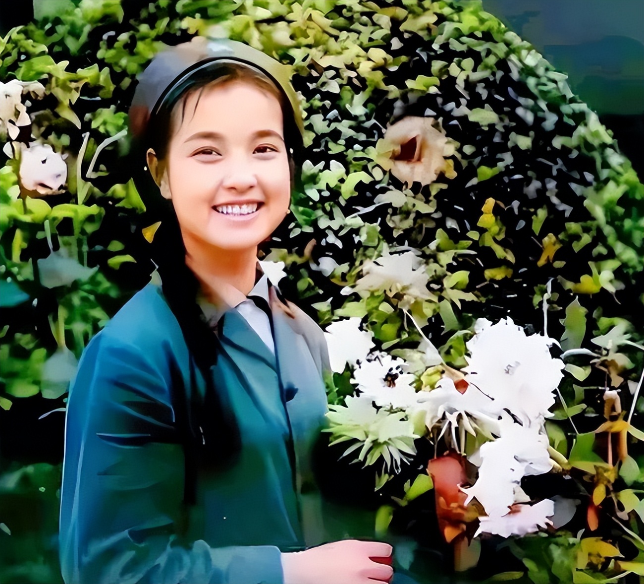 凌晨在北京去世,75岁谈8个男友,刘晓庆身上的谣言个个离谱