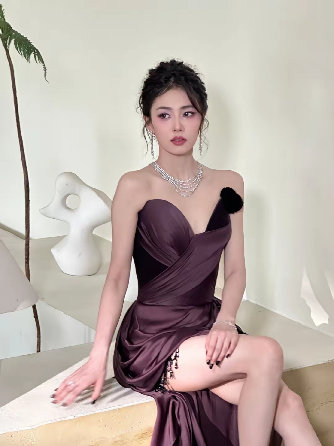 白鹿,这是谁家的鹿这么白啊