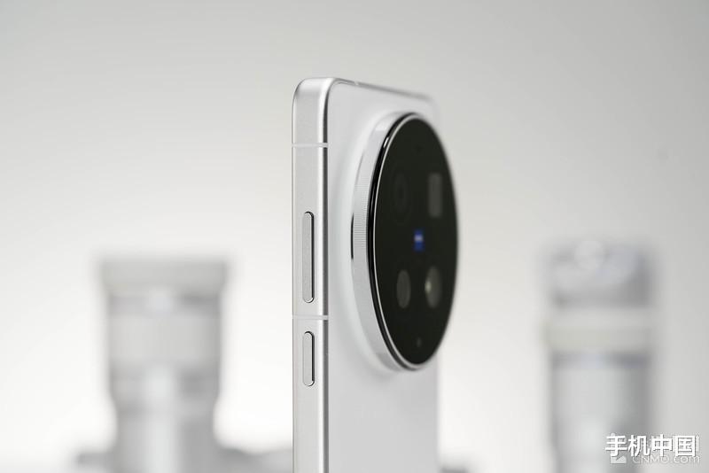 vivo X300 Ultra“銀調”圖賞 獨創3+2鏡頭矩陣