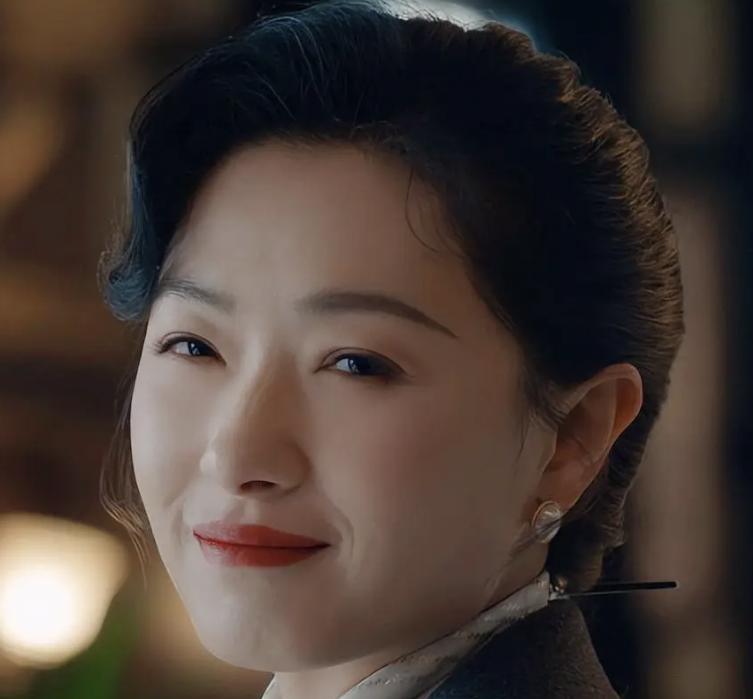 她因太漂亮被导演看中，拒绝后遭“雪藏”，合作胡歌后才翻红