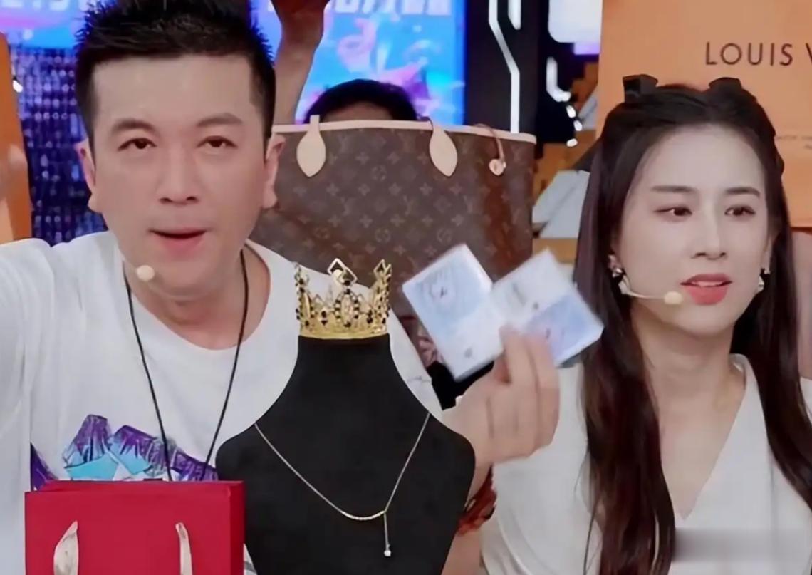 杨家一个举动证明23岁“新儿媳”有多重要，黄圣依果真是跑对了