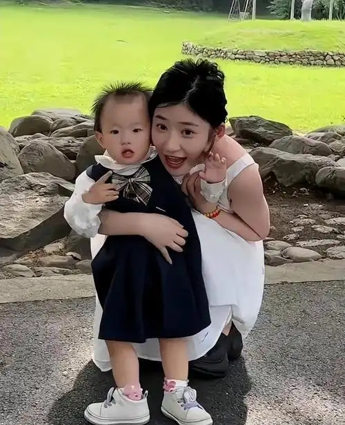 王思聪“绿”成这样！渣女千千万黄一鸣这种最可怕，王思聪栽了