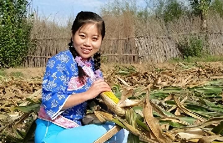 花120万上星光大道，淘汰后负债40万，如今她的境遇却令人唏嘘
