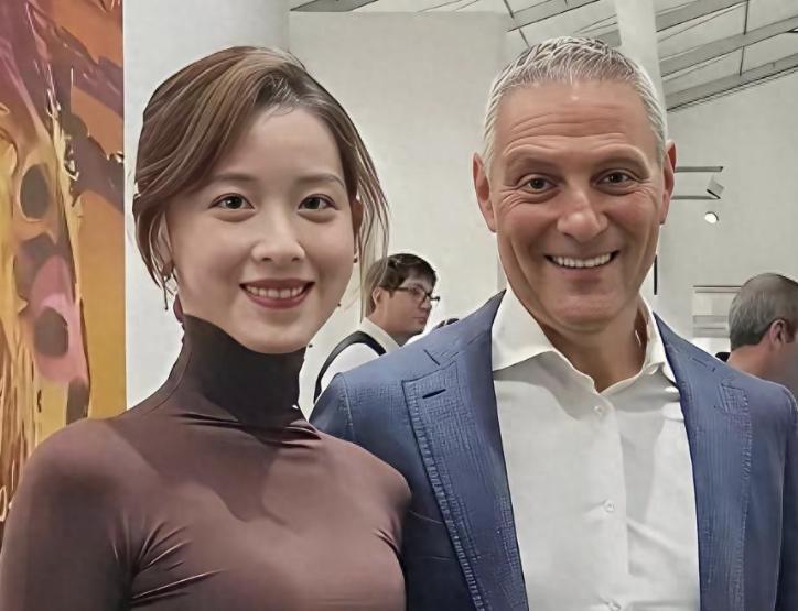 刘强东的老婆章泽天，生了3个娃还能保持这身材，确实厉害