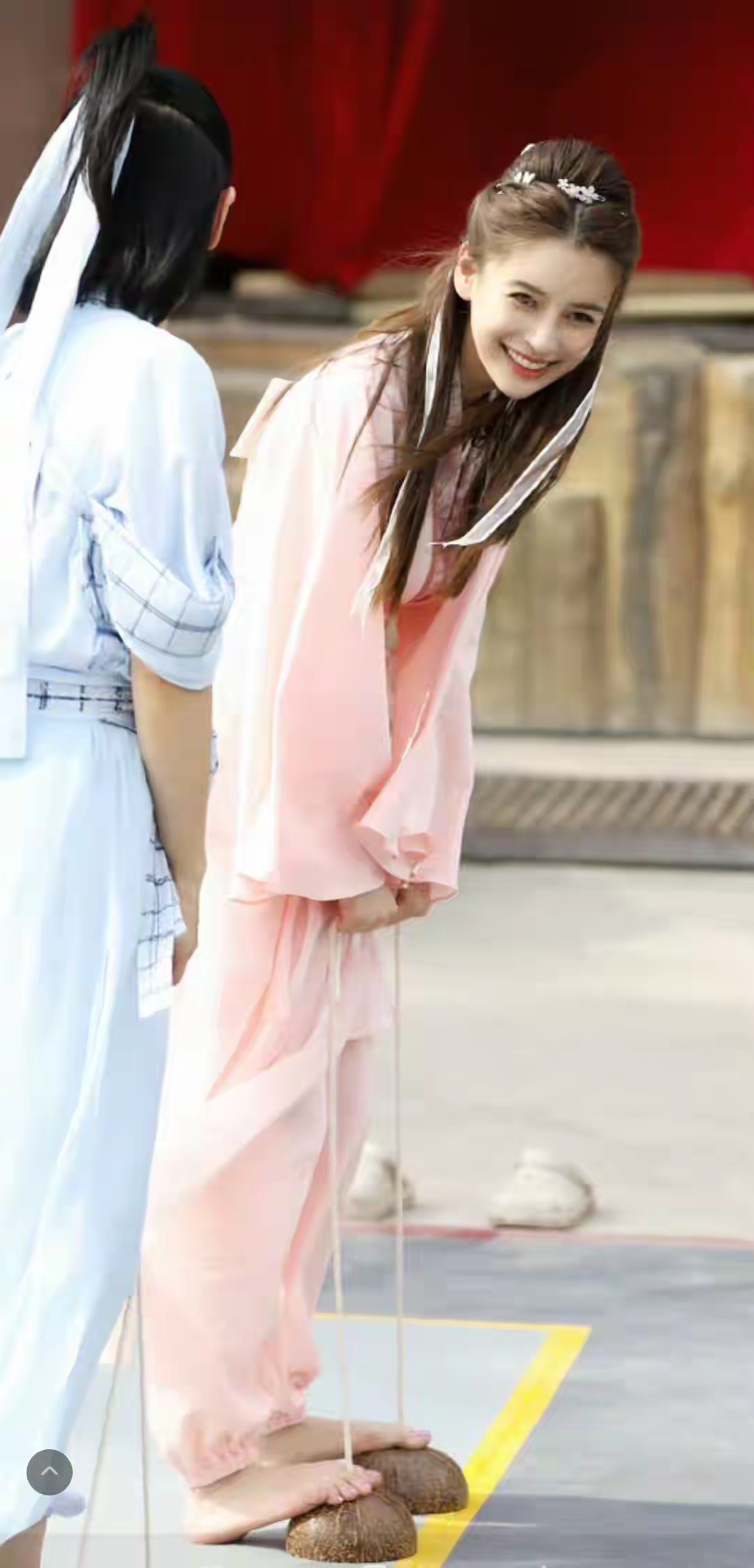 杨颖 美的像花仙子