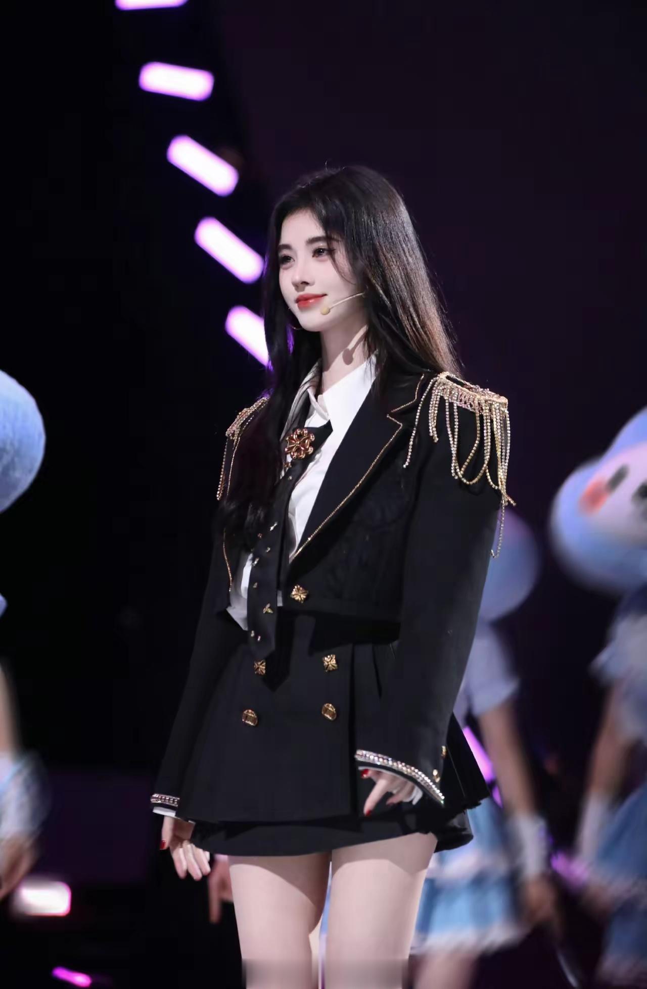 鞠婧祎和孟子义