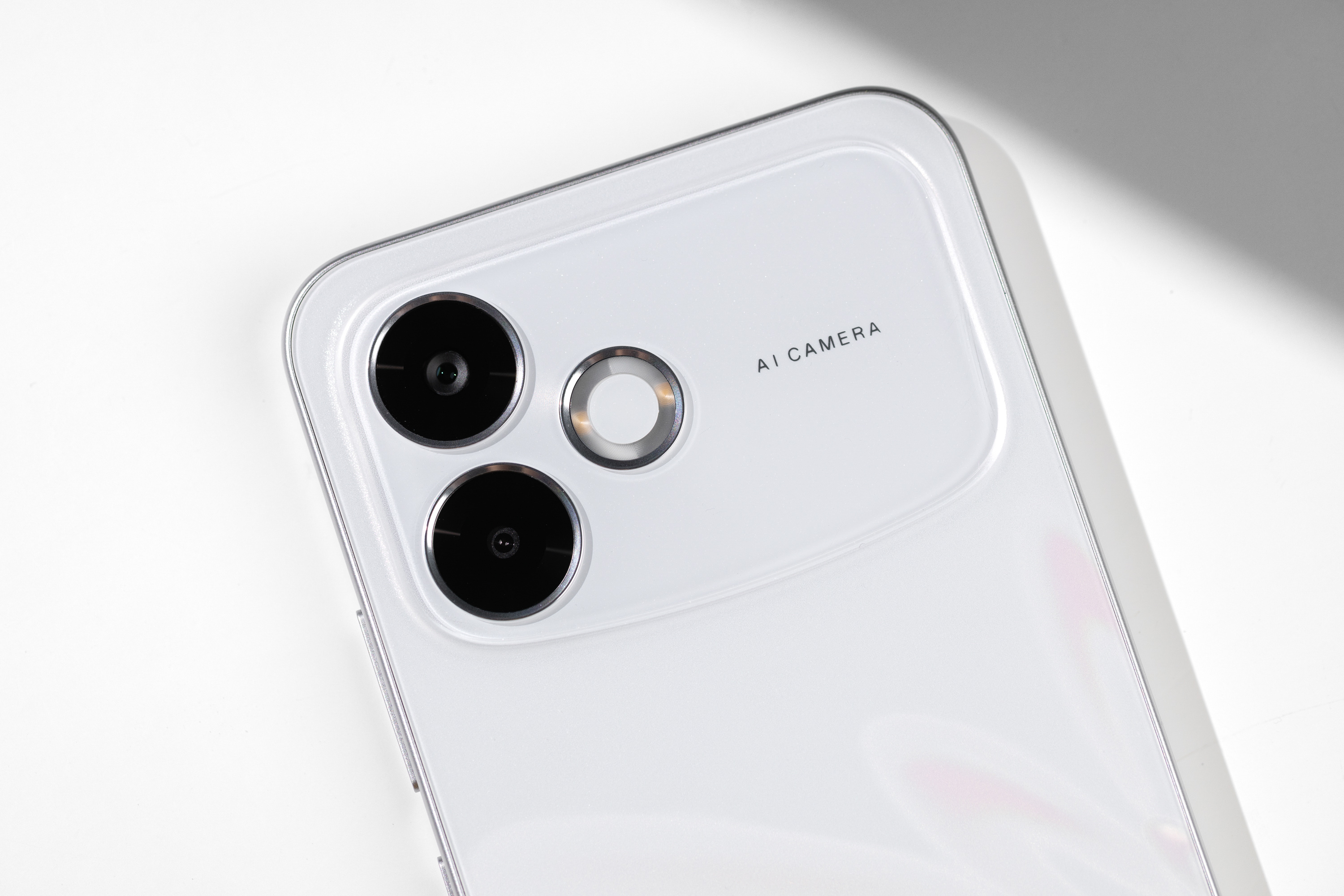 顏值出眾 流暢耐用 OPPO A6s Pro好運蓮蓮圖賞