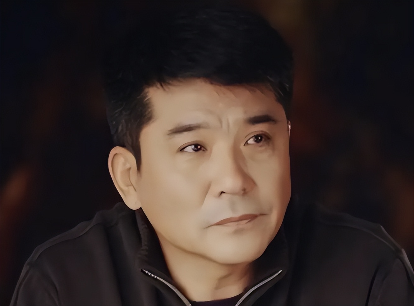 他因长得太帅,被张艺谋拒绝,结婚40年无绯闻,如今70岁无儿无女