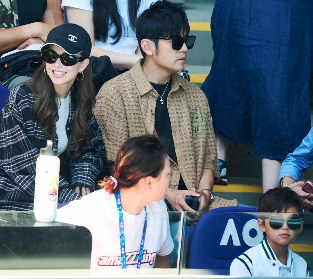 周杰伦儿子高清照曝光！8岁专挑爸妈优点长，眉眼带昆凌的混血感