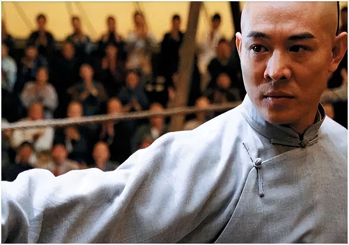 \一夜回春\真相大白1个月，小动作不断的李连杰，真实心思藏不住