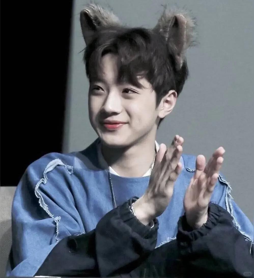 炸裂！24岁男顶流主动退圈，自曝内娱潜规则太毁三观，吴京没说错