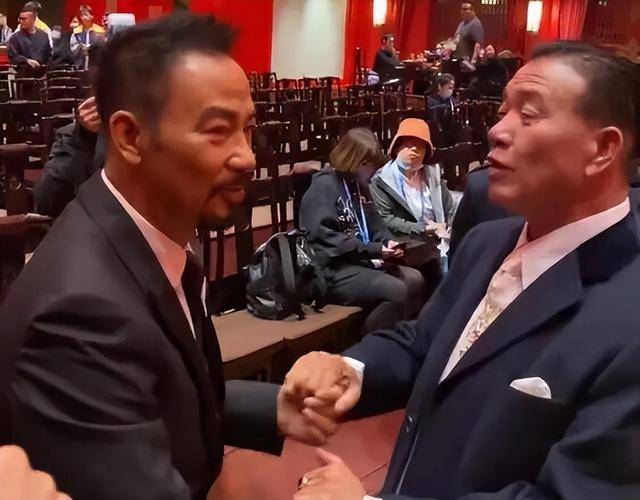 70岁影帝深夜现身兰桂坊