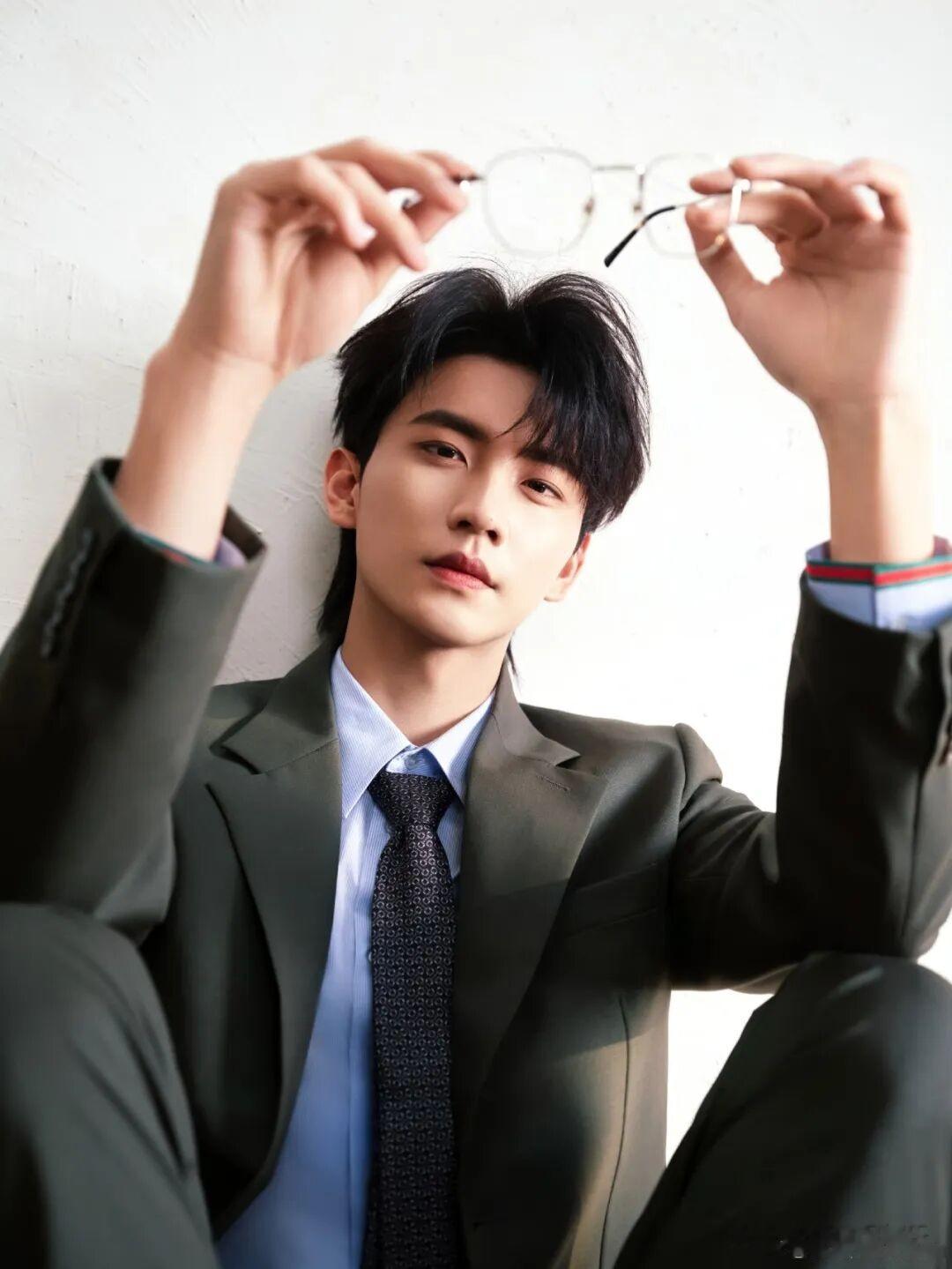 杨紫《生命树》爆了 敖瑞鹏 王楚然 徐振轩《吴邪私家笔记2》开拍