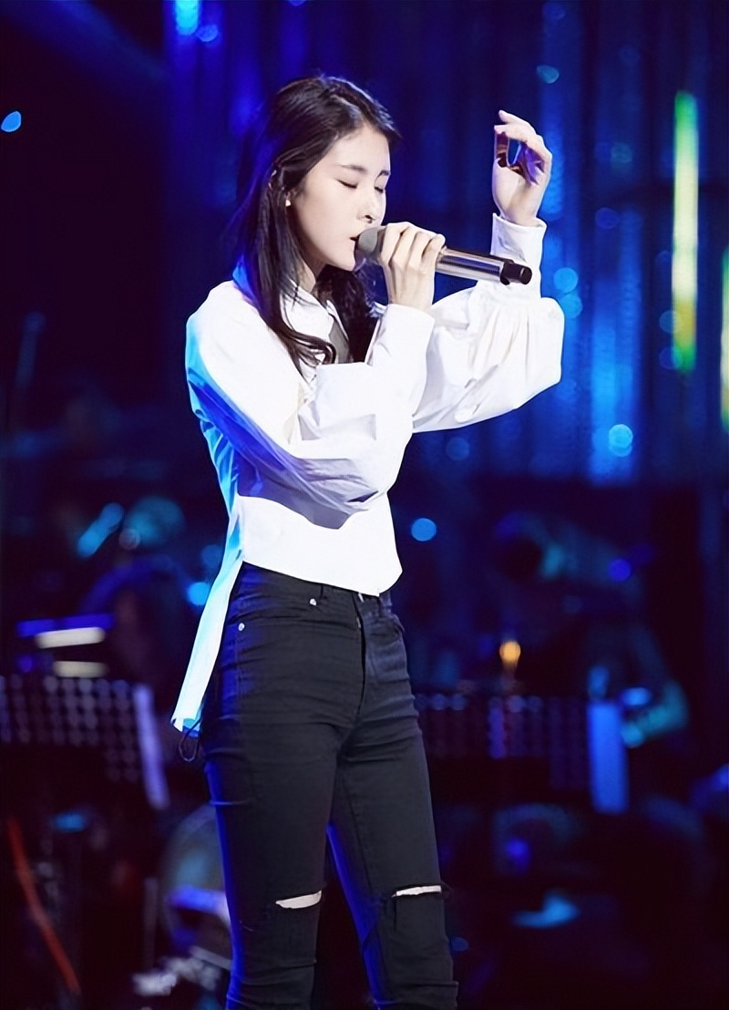 吃相难看!赵丽颖恋情近况曝光,估计和你想的不一样,杨幂也遭殃