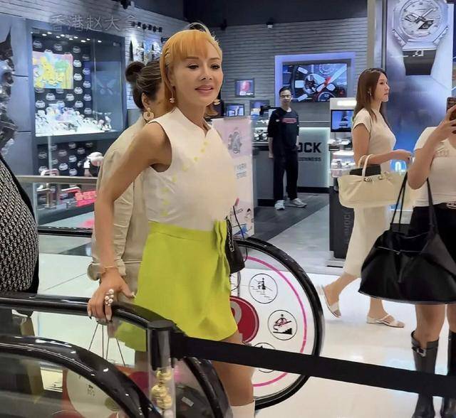 香港知名女星头重脚轻，身材比例失调，复出后拒绝再有性感演出