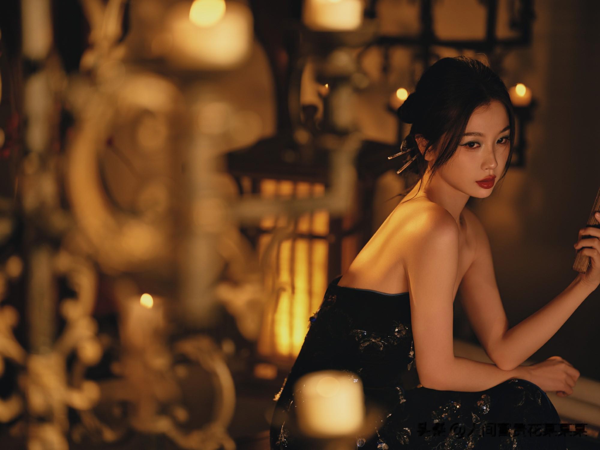 虞书欣 性感抹胸裙太美了