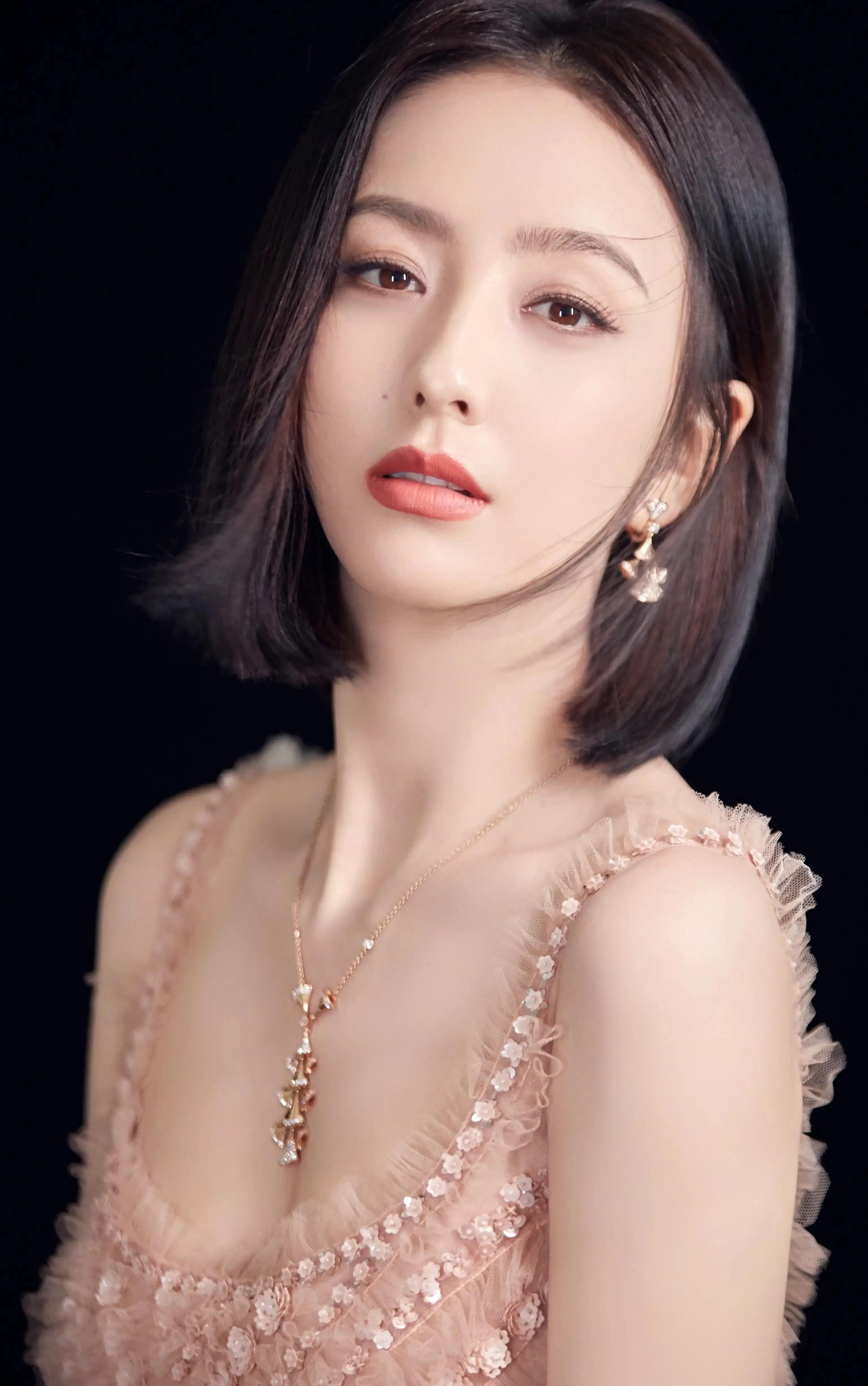 佟丽娅。看美女，心情好