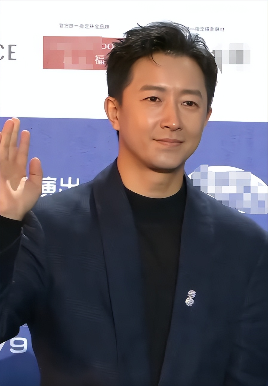 这晚6位男星原形毕露！央媒超清大头贴，全员无滤镜仅李乃文扛住