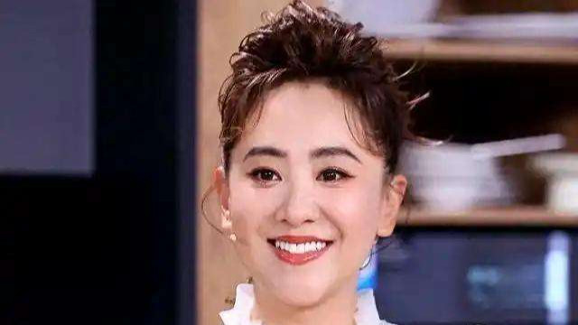 27年功勋主持告别，新身份令人期待