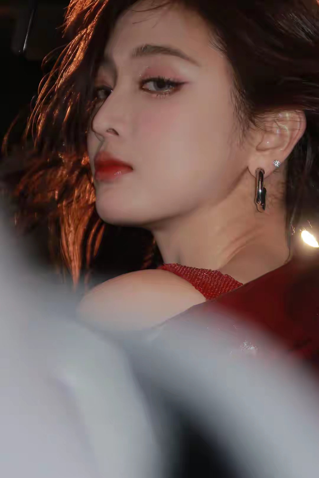 吴宣仪跨年酷飒女神超