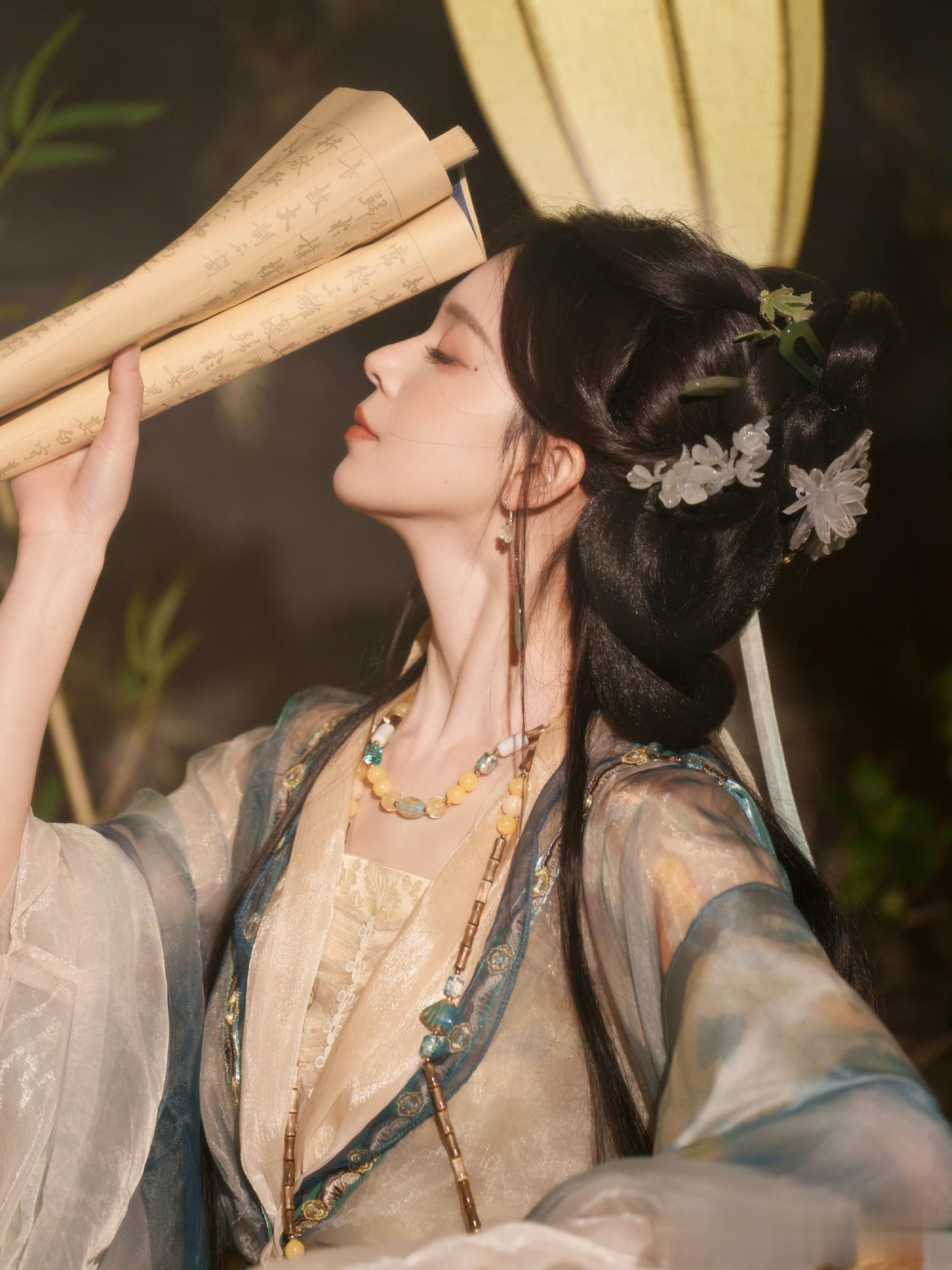 明星陈瑶翩翩起舞，惊鸿倩影，美若天仙！