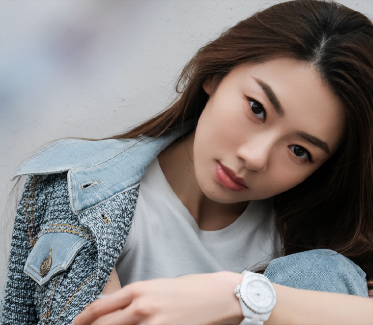 35岁女星悉尼养胎,房子6000万,有两套别墅,果然是他前女友