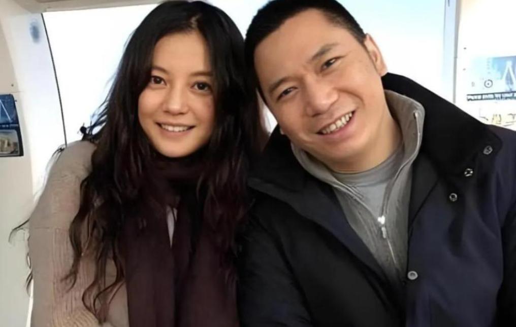 屋漏偏逢连夜雨！50岁赵薇再传坏消息，“唯一靠山”也帮不了她