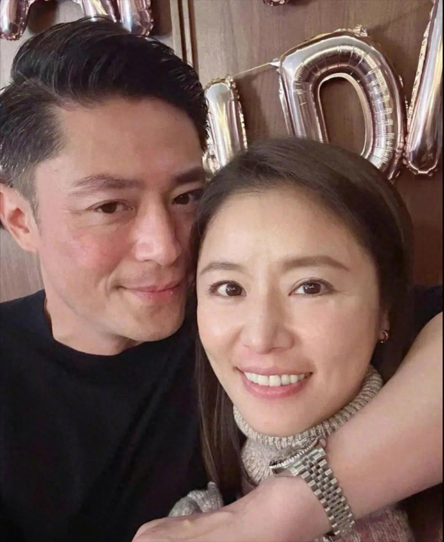 结婚9年后，这次林心如的爆料，没给46岁霍建华留一丝“体面”