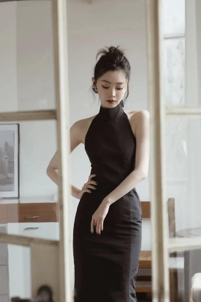 宋轶旗袍美人的东方韵味惊艳四座，太顶了！