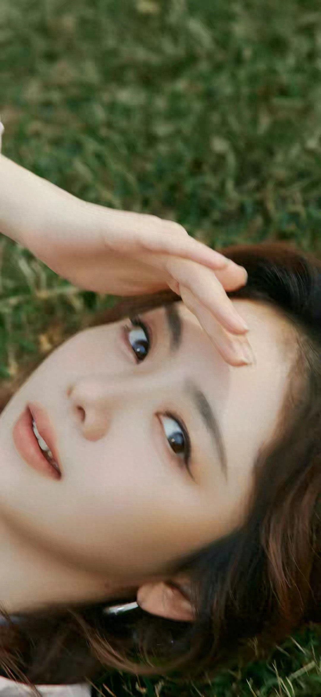 谭松韵，她真的像阳光一样，灿烂明媚！