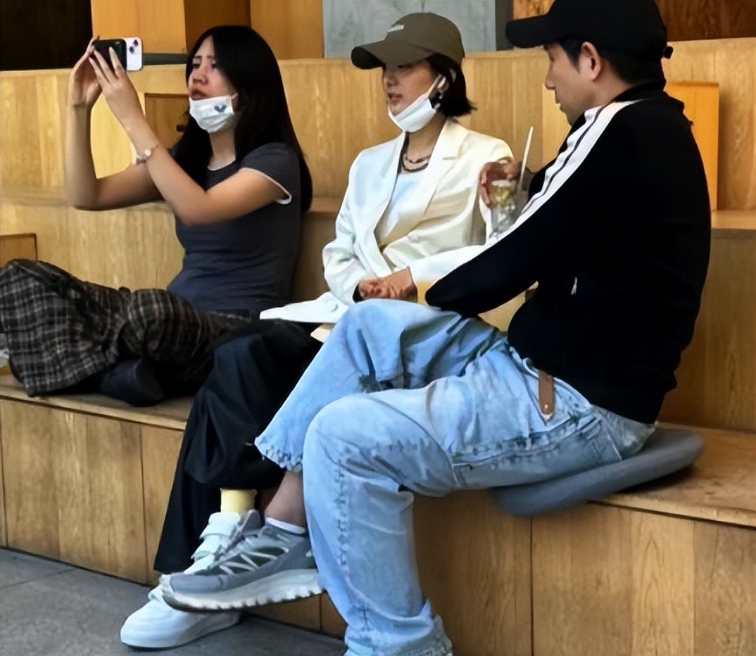 风波升级！赵丽颖再被曝大瓜，牵扯的还是让她深陷隐婚风波的男人